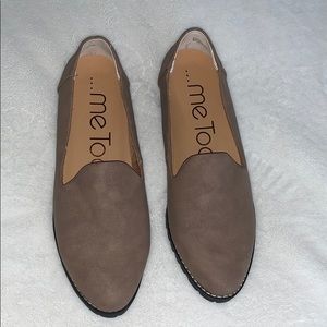 Flats/Loafers